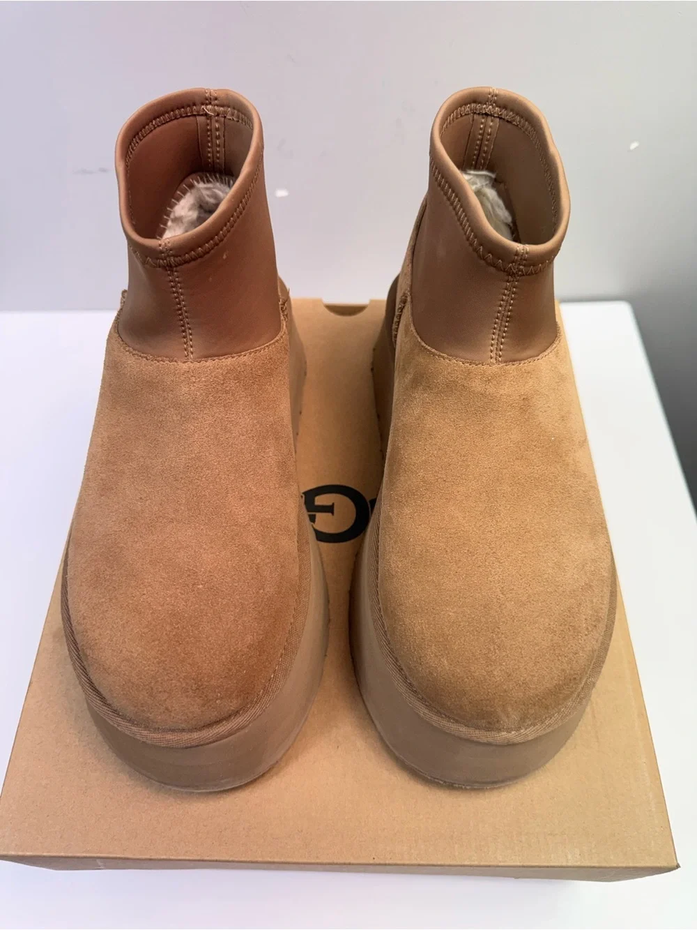 UGG Classic Mini Dipper Chestnut Boots Size 7
